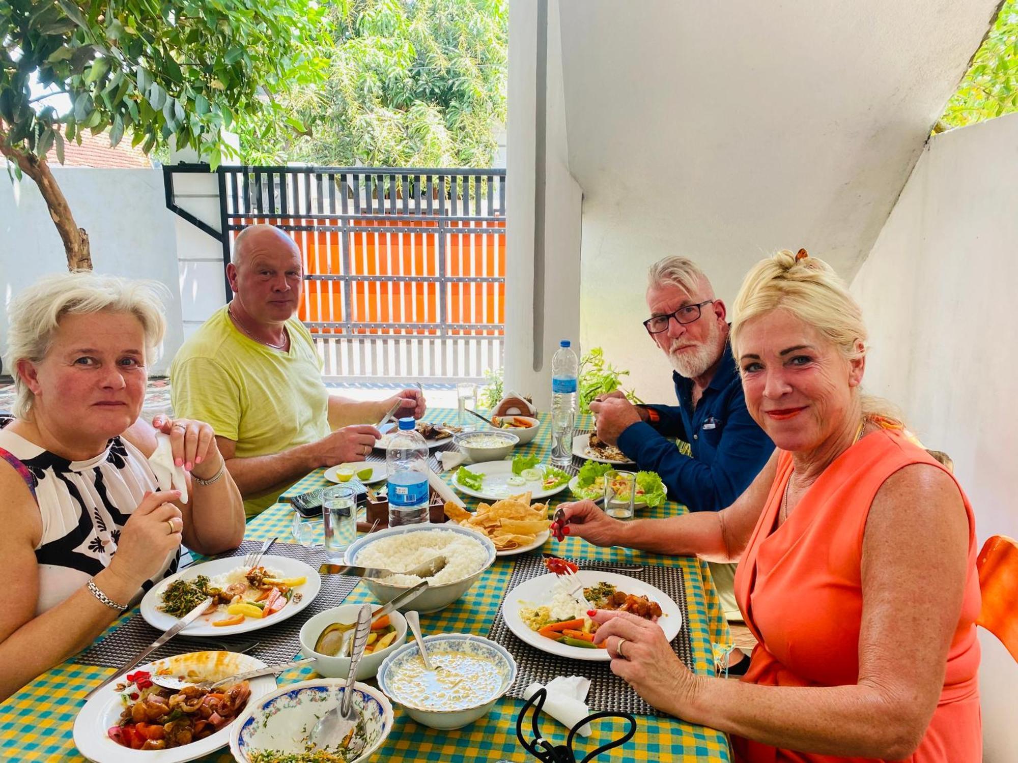 נגומבו Mario Family Villa And Restaurant מראה חיצוני תמונה